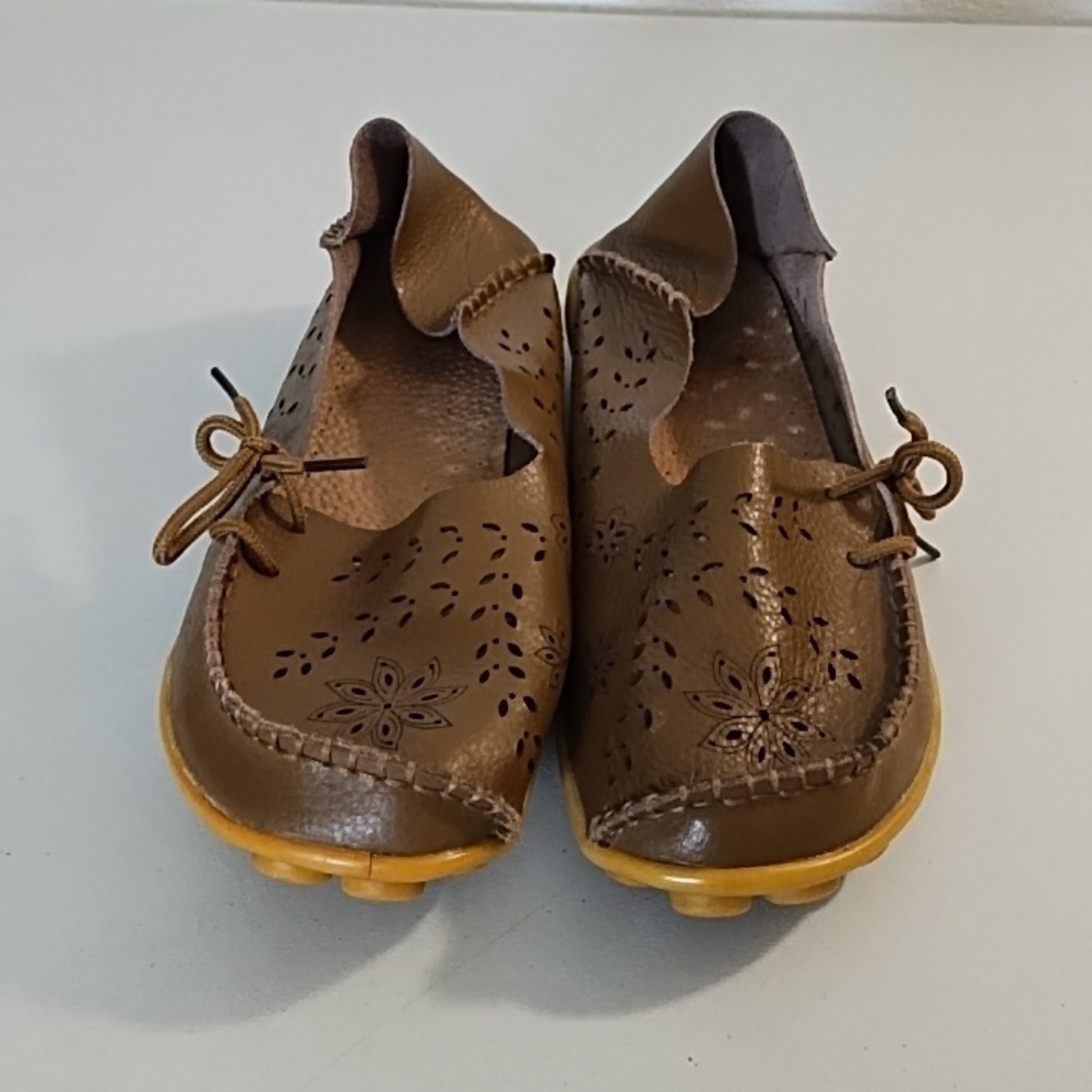 Fantini Soft Supple Leather Tan Brown Moccasin Lazer Cut Driving Shoe